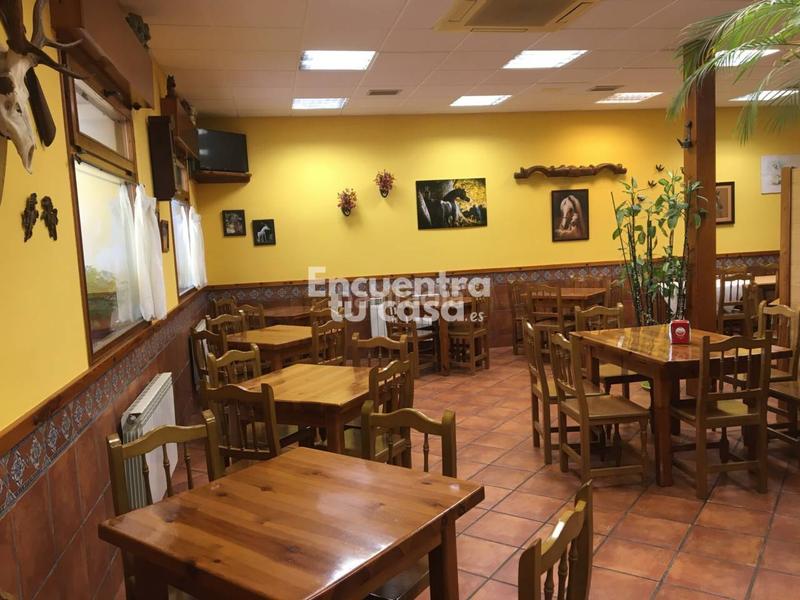 Foto f56b1da0-31d5-43fb-8d11-49b9b7c7e288. Casa en san millán 13 restaurantehostal en pleno funcionamiento con casa , la rioja en Cañas