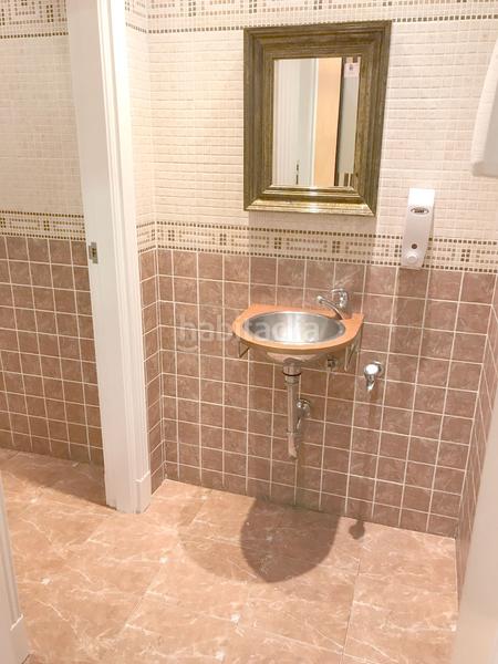 Foto 321479fd-879e-4ea8-9aa3-08e7e3672ed6. Affitto locale commerciale con riscaldamento in Villalba Estación Collado Villalba