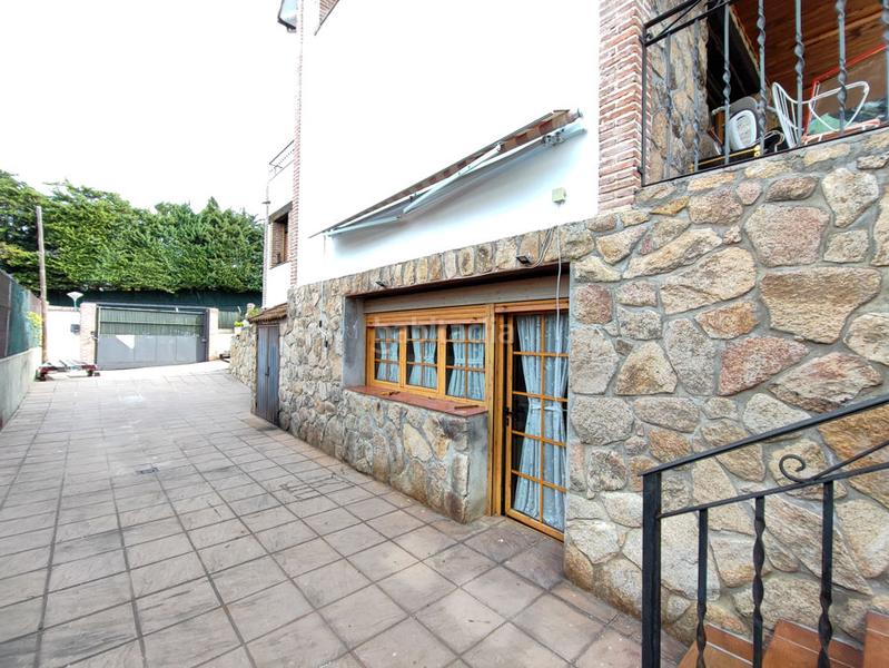 Foto 677c8319-10b2-47e6-9bc2-387dc630fb77. Chalet avec chauffage dans Fontenebro-Altavista Collado Villalba