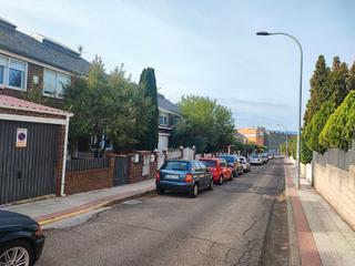 Casa adossada a Calle lago sanabria 15