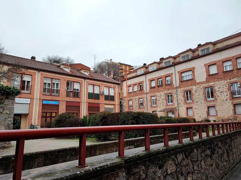 Foto 2754a9a0-76bf-4188-93a7-dd607400acb4. Pis amb calefacció a San Lorenzo - San Marcos Segovia