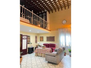 Appartement à Centro. Loft de autor con altillo, doble altura y 2 dormitorios  diseño