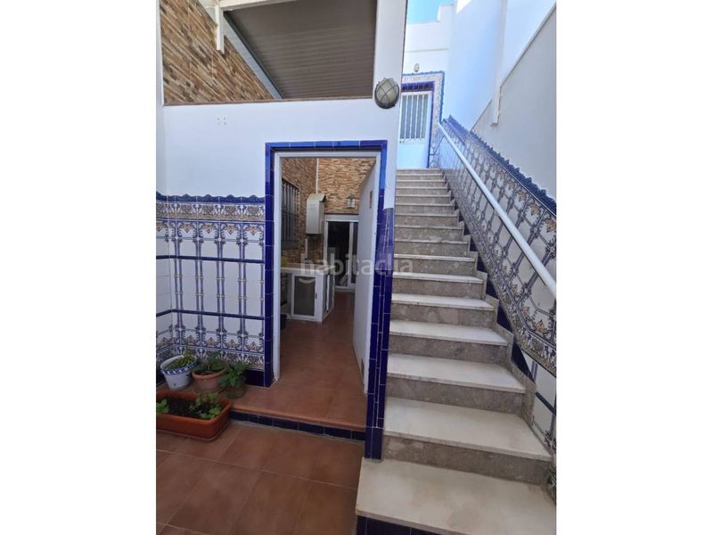 Foto f0f0d76d-5c37-420c-9661-6d494c19ca2c. Casa a Barbate Barbate