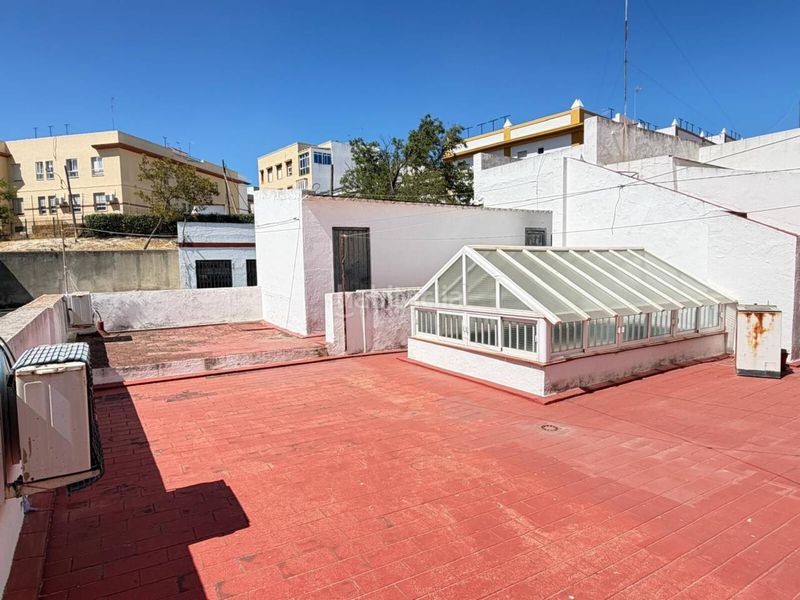 Foto b9b2bd49-9ebf-4e89-9cce-b406c58441c1. Casa a Núcleo urbano Chiclana de la Frontera