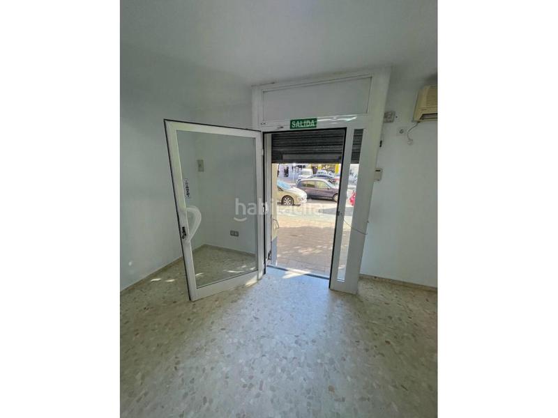 Foto bf11c481-e3fe-4491-acfb-01977485cf05. Alquiler local comercial mágnifico local comercial de 37 m2 en plena calle ciudad de liria en Sevilla
