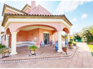 Chalet en Los Gallos. Exclusiva vivienda en la prestigiosa urbanizacin los gallos  ch