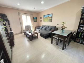 Attique en Ncleo urbano. Se vende exclusivo apartamento tipo tico con terraza de 22 m2