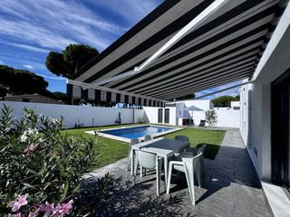 Xalet a Las Lagunas - Campano. Villa los olivos  exclusividad, tranquilidad y estilo en chiclan