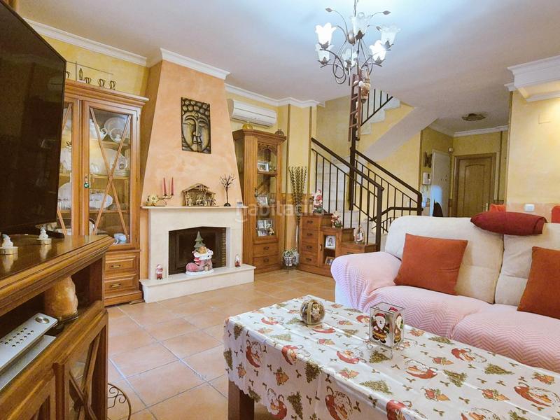 Foto 668c2bec-b5a3-4b73-ba58-05f960a2892b. Reihenhaus mit heizung parking in Los Pacos Fuengirola