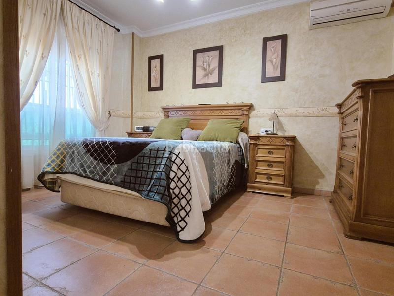 Foto 66e705f1-4706-4171-913d-8723e08854f6. Reihenhaus mit heizung parking in Los Pacos Fuengirola