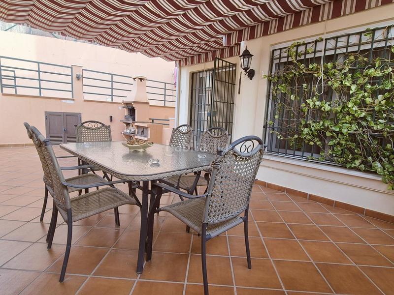 Foto 8031eeb0-e7a6-4442-b9ac-6b01a28e32be. Reihenhaus mit heizung parking in Los Pacos Fuengirola