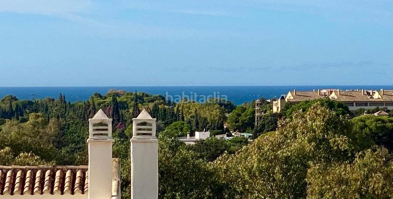 Foto 2742750f-3129-448c-90c4-264a28ebeec3. Dachwohnung mit heizung parking pool in Elviria Marbella