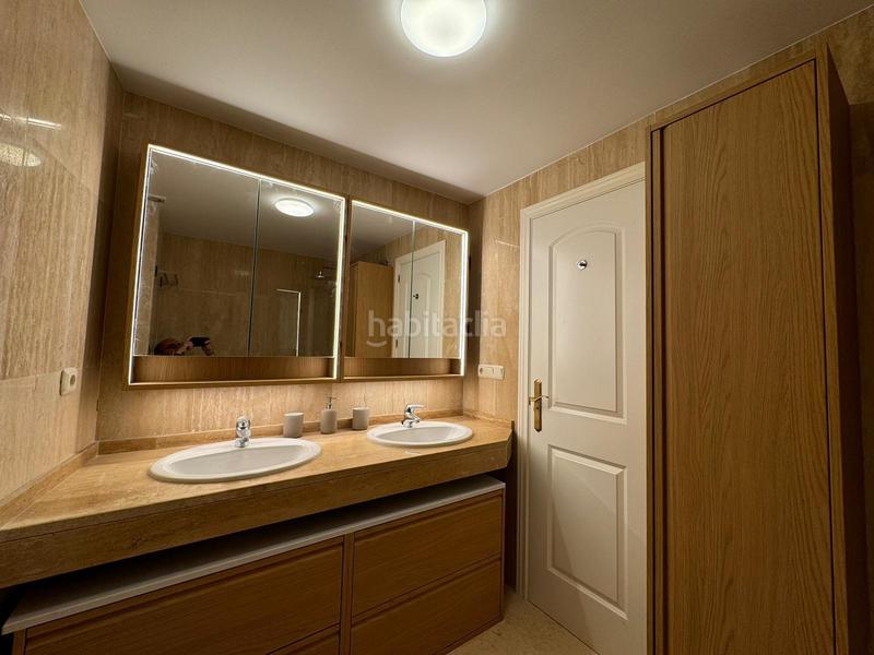 Foto c6ab40d2-21c0-4a2b-80dc-f7be864138a6. Dachwohnung mit heizung parking pool in Elviria Marbella