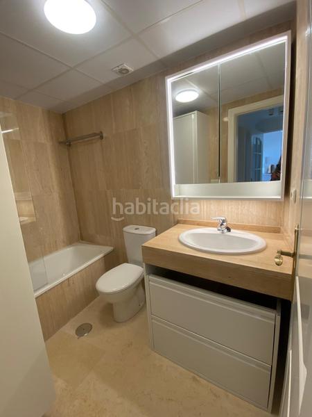 Foto e706689f-0cd2-4d55-a3c8-99d4402d5af6. Dachwohnung mit heizung parking pool in Elviria Marbella