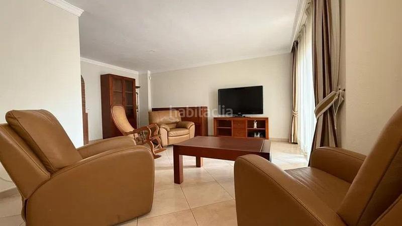 Foto 81b7bd91-0922-41e1-a20e-04afc28031f7. Apartamento espectacular piso de 3 habitaciones, con terraza y piscina comunitaria. buena ubicación. una propiedad para disfrutar del clima d en Fuengirola