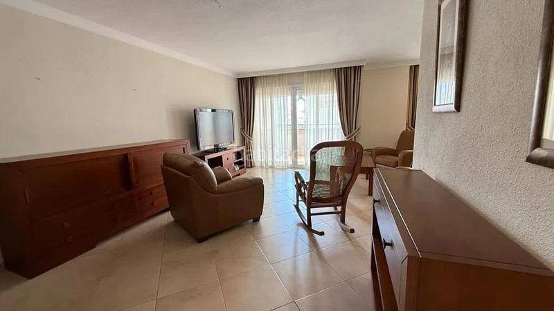 Foto 825882d8-609c-4863-b42d-d413f613384b. Apartamento espectacular piso de 3 habitaciones, con terraza y piscina comunitaria. buena ubicación. una propiedad para disfrutar del clima d en Fuengirola