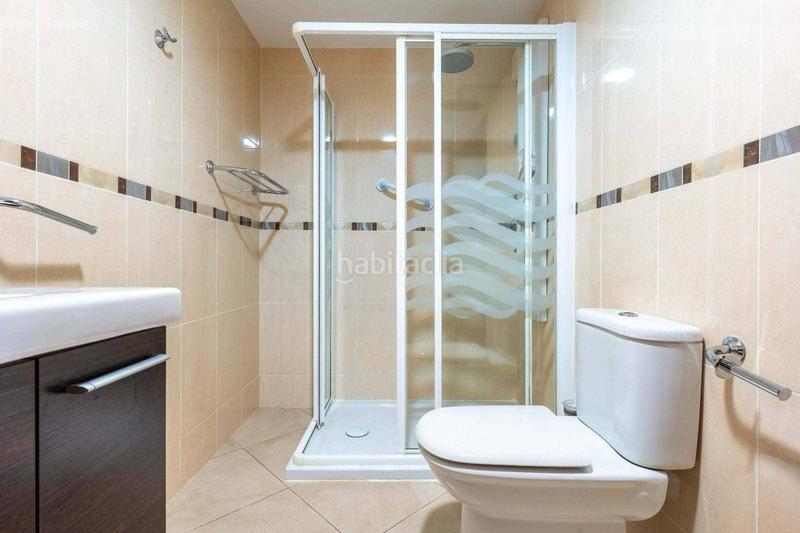Foto a61048c6-407c-4b5d-bba0-136550f1abe3. Apartamento espectacular piso de 3 habitaciones, con terraza y piscina comunitaria. buena ubicación. una propiedad para disfrutar del clima d en Fuengirola