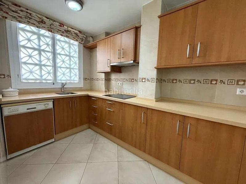 Foto f9f248a4-b8e7-4803-9e4e-8fd6283d9b9b. Apartamento espectacular piso de 3 habitaciones, con terraza y piscina comunitaria. buena ubicación. una propiedad para disfrutar del clima d en Fuengirola