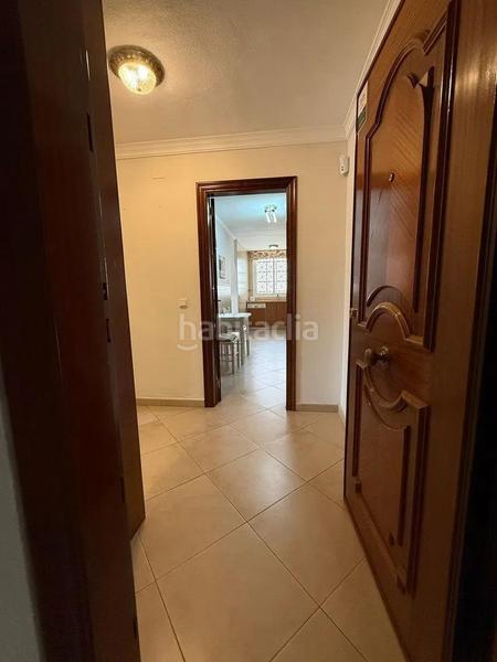 Foto fa846ec3-18c2-4b5e-8dcc-5498c2e60760. Apartamento espectacular piso de 3 habitaciones, con terraza y piscina comunitaria. buena ubicación. una propiedad para disfrutar del clima d en Fuengirola
