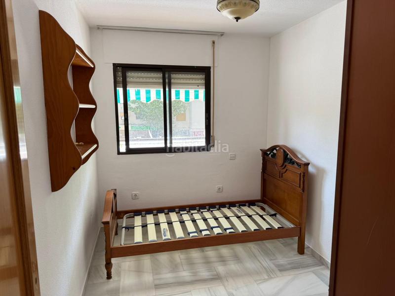 Foto ac1f3ab3-5d2c-4176-98a2-ee6580575208. Apartament amb aparcament piscina a La Carihuela - Los Nidos Torremolinos