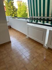 Apartament a La Carihuela - Los Nidos. Gran oportunidad en la costa amplio y luminoso piso a pasos del