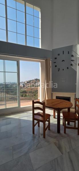 Foto 3a3cc9ca-3a33-4832-b1fa-51476c33a147. Apartamento ático dúplex con terraza y piscina costa en Mijas