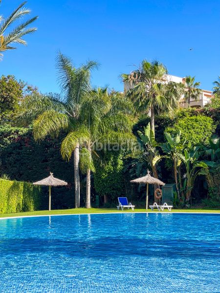Foto 555e973b-3ffb-4d07-9a31-5b24f8eb1b36. Pis amb calefacció aparcament piscina a Benatalaya Estepona