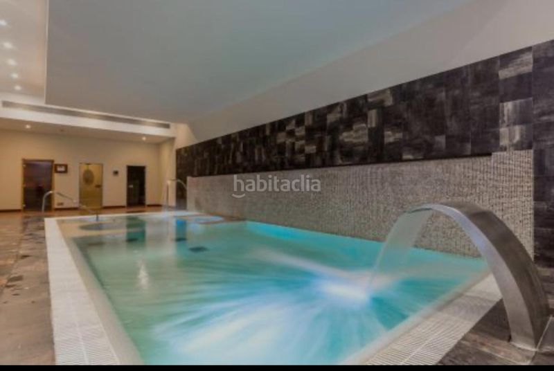 Foto cb5b358f-cd35-48f0-87e5-d0da9ee868a4. Pis amb calefacció aparcament piscina a Benatalaya Estepona