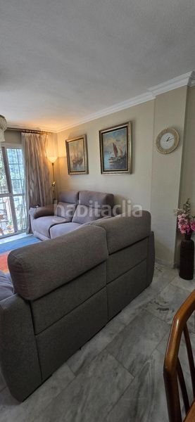 Foto 6c801378-b39a-4d36-ad55-4cb217d3edc3. Casa bifamiliare con riscaldamento parcheggio piscina in Málaga