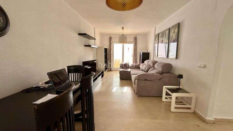 Foto 25d58c9b-df4b-4f96-ab0d-906fa322d246. Apartament amb calefacció aparcament piscina a Zona Centro Comercial Torrequebrada Benalmádena