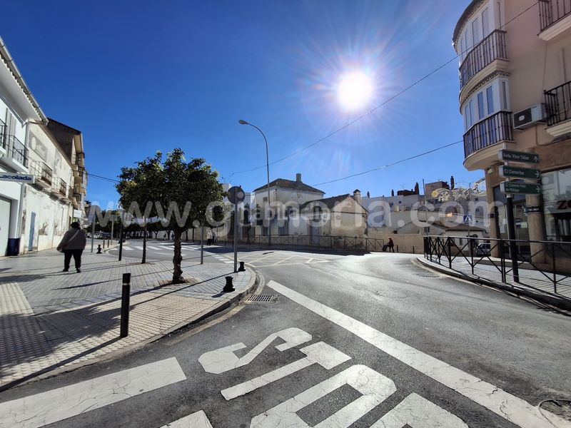 Foto c0e6232c-24da-440a-8b6d-4d0c0a9b2a8c. Casa a Hispanidad - Vivar Téllez Vélez - Málaga