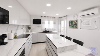 Attique  Calle del rio. Ático en venta en vélez-málaga con 4 dormitorios, gran terraza,