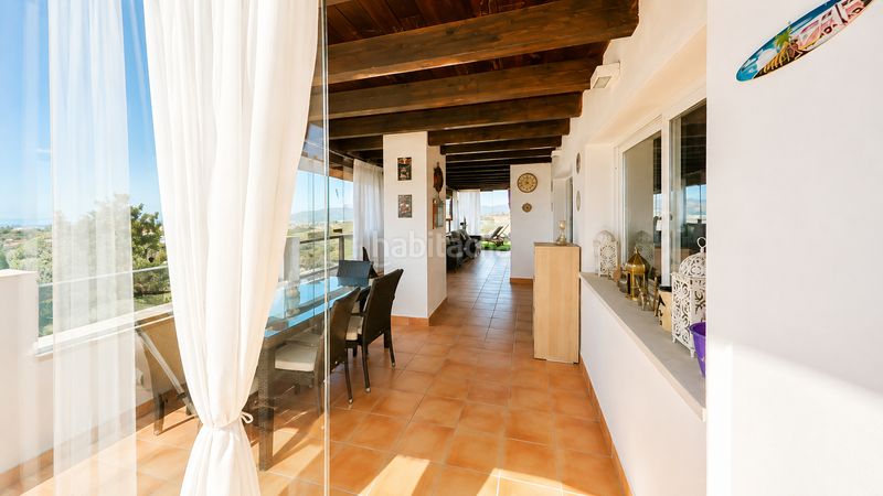Foto 322f0d20-835c-4047-bf2d-d0cfafed7174. Ático en Caleta de Velez