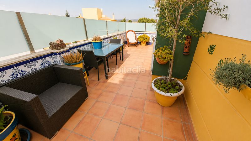 Foto aa0b0664-06bf-4aa0-9a5f-75c15696535b. Àtic amb xemeneia aparcament piscina a El Tomillar Torre del Mar