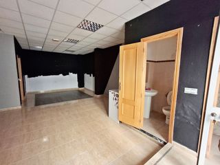 Alquiler Local Comercial  Calle canalejas. Local junto al centro