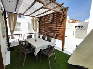 Casa aparellada a Plaza de toros - Venta Vargas - Capitania. Casa en venta en san fernando