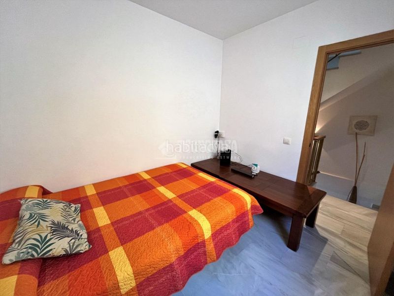 Foto 2916ebb1-ef55-48c7-a8d2-be39f270c005. Casa aparellada a Camposoto - Gallineras San Fernando