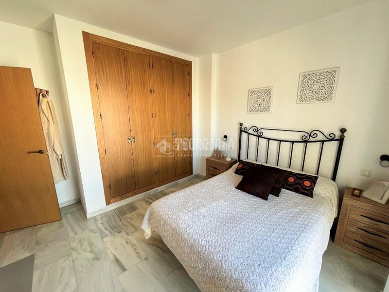 Foto 4747a052-fea2-4000-a905-7ba3c8f1dfcb. Casa aparellada a Camposoto - Gallineras San Fernando