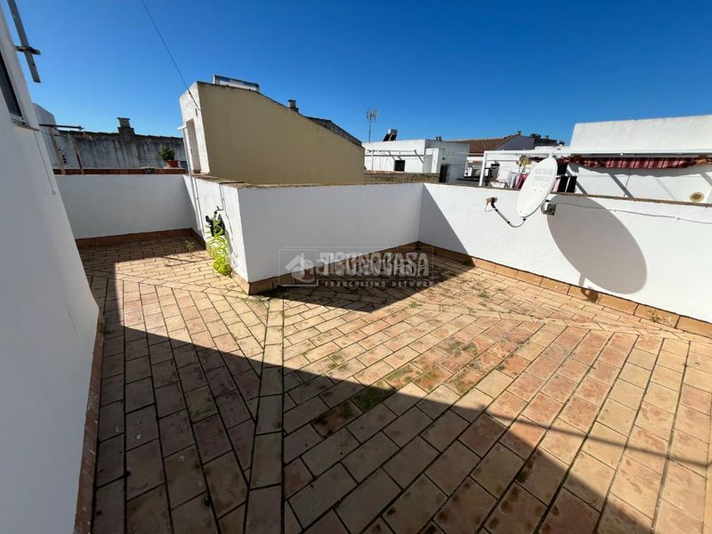 Foto 613f305d-8891-40da-820f-fbc539fbbe91. Casa aparellada a Camposoto - Gallineras San Fernando