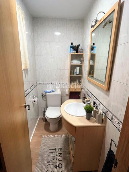 Foto be80b903-16bd-4f69-ad27-a02271648632. Casa aparellada a Camposoto - Gallineras San Fernando