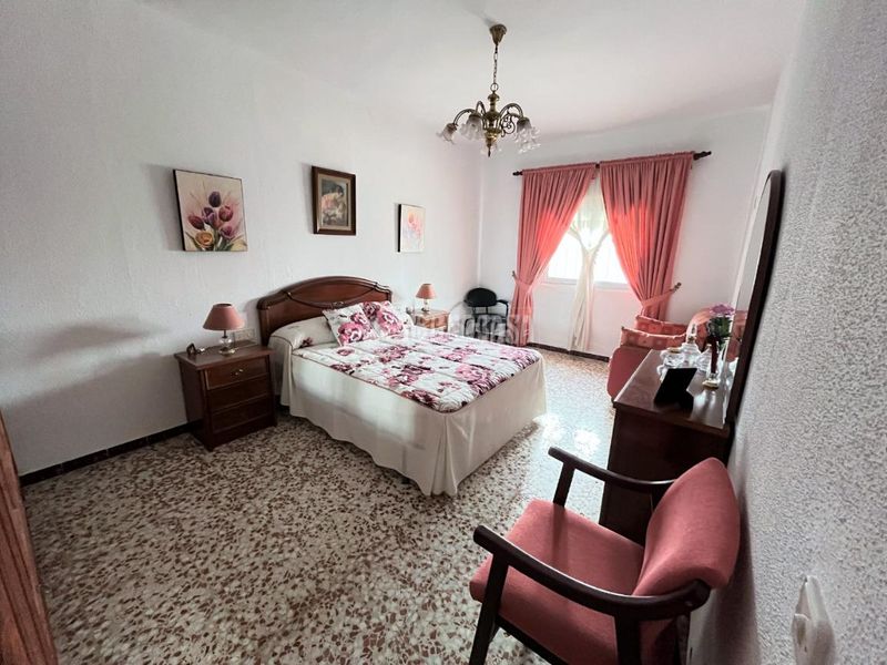 Foto 0a882933-1b59-4039-8fed-f30474ffdd54. Casa aparellada amb aparcament a Camposoto - Gallineras San Fernando