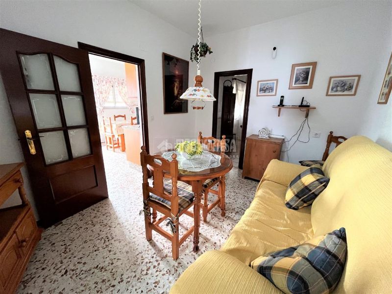 Foto 383eb716-24e5-4472-a149-12a396605b1d. Casa aparellada amb aparcament a Camposoto - Gallineras San Fernando