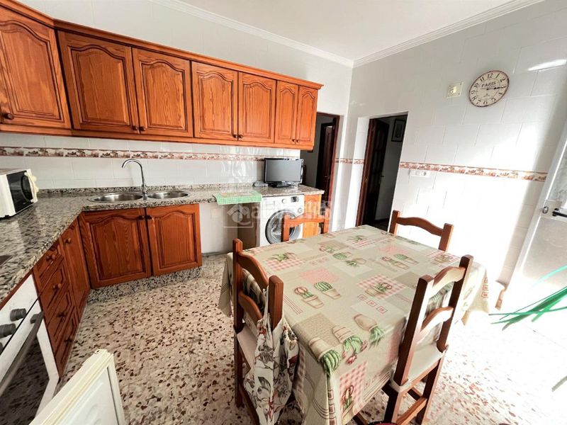 Foto 80a5966e-6ae9-4bcc-a9af-5dd8707412f9. Casa aparellada amb aparcament a Camposoto - Gallineras San Fernando