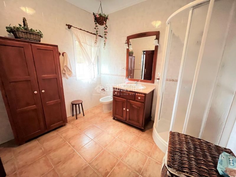 Foto 9d50b27f-9cc2-4c79-a552-b96247f54e96. Casa aparellada amb aparcament a Camposoto - Gallineras San Fernando