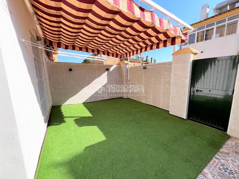 Foto 3b9a83dd-ab5b-4c2d-9836-c532bd64b755. Casa pareada casa en venta en La Pastora - La Estación San Fernando