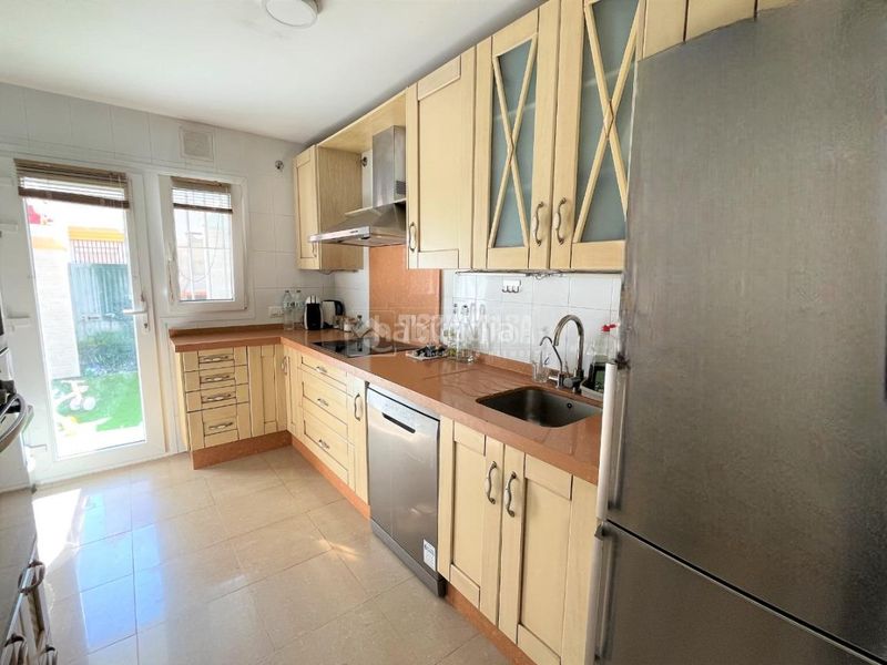 Foto daa93618-833e-4c66-abb3-c3104e9569c1. Casa pareada casa en venta en La Pastora - La Estación San Fernando