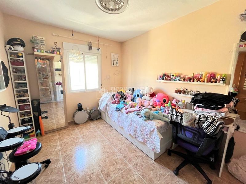 Foto 401092c8-5c6e-49a2-8f05-11a1b88e488b. Piso  en venta en Barriada de Andalucía - Ardila San Fernando