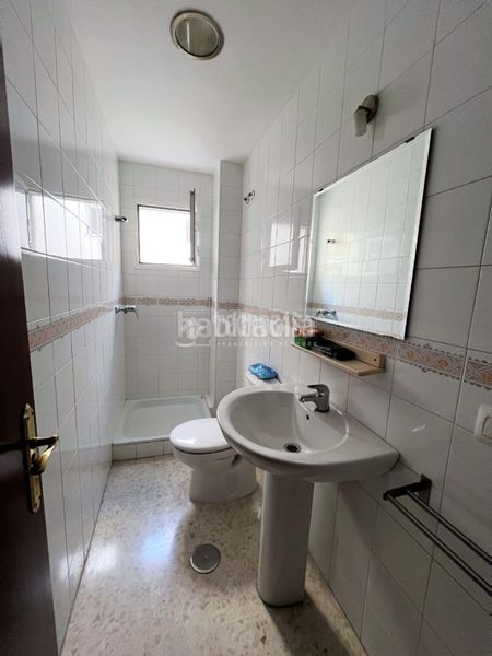 Foto f0cf9d42-b5d5-42b2-8864-df9574a37e95. Pis amb aparcament a Ronda del Estero San Fernando