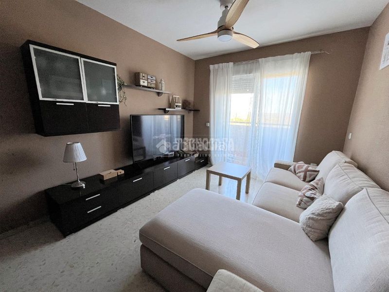 Foto fa1d54c7-8380-41b7-b12a-928c4196ddf7. Pis amb aparcament a Ronda del Estero San Fernando