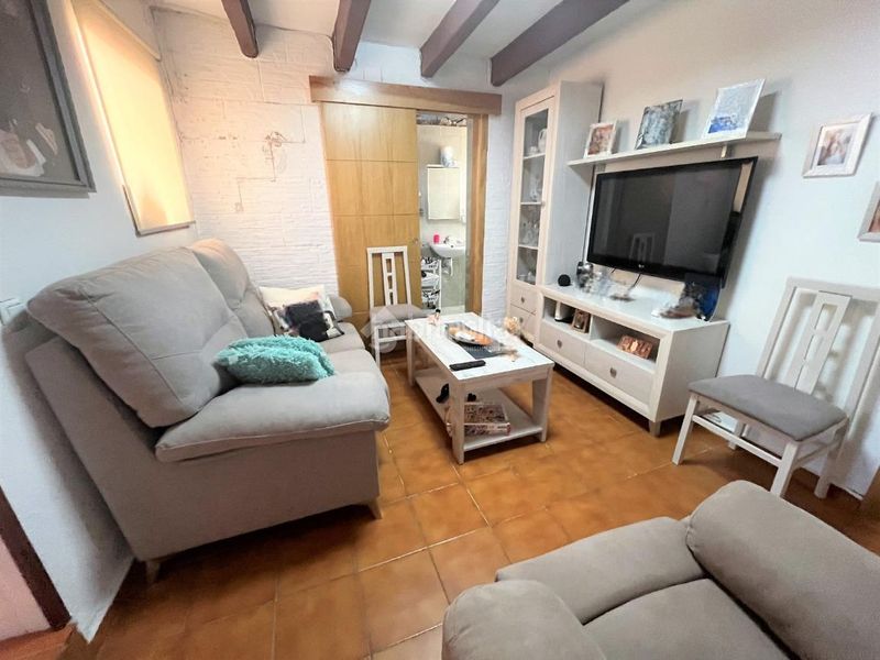Foto b42b8d60-3709-451e-9db4-2e218a12f0e1. Casa aparellada a Camposoto - Gallineras San Fernando